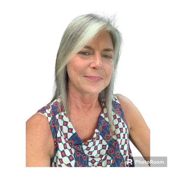 Meet your Posher, Susan - Picture 2 of 2